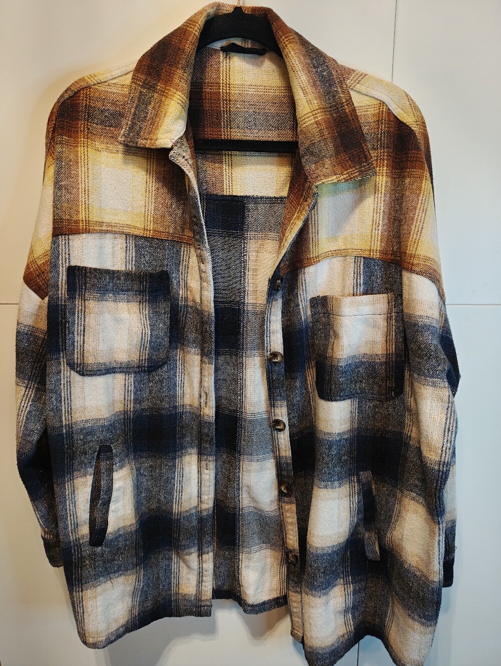 akair oversized black cream brown plaid shacket jacket medium